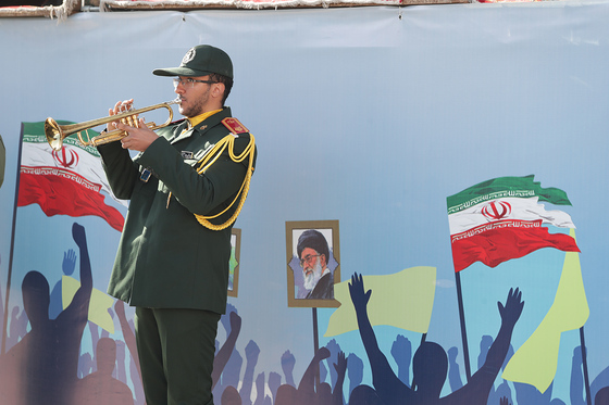  جشن آغاز دهه مبارک فجر انقلاب اسلامی در مشهد