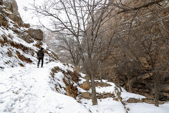 طبیعت زمستانی اخلمد