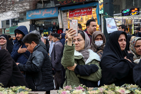 مراسم تشییع پیکر مطهر دو شهید مدافع حرم در مشهد