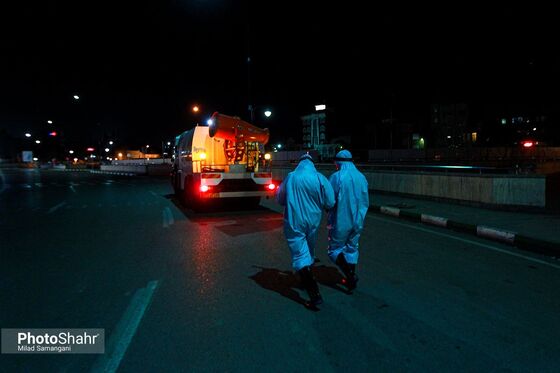 ضدعفونی کردن معابر شهر مشهد