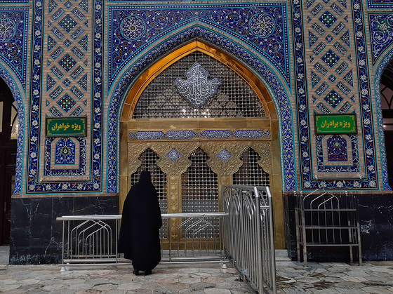 خوش است خلوت اگر یار، یار من باشد