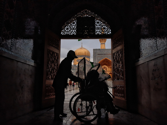 خوش است خلوت اگر یار، یار من باشد