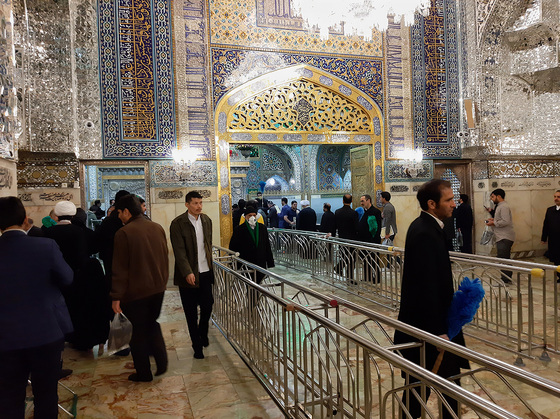 خوش است خلوت اگر یار، یار من باشد