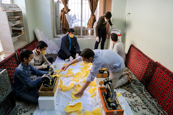 کارگاه مردمی تولید ماسک در شهرک طرق