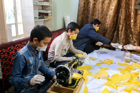 کارگاه مردمی تولید ماسک در شهرک طرق