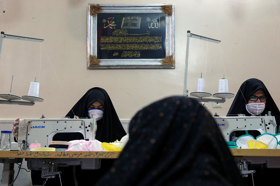 کارگاه مردمی تولید ماسک در شهرک طرق