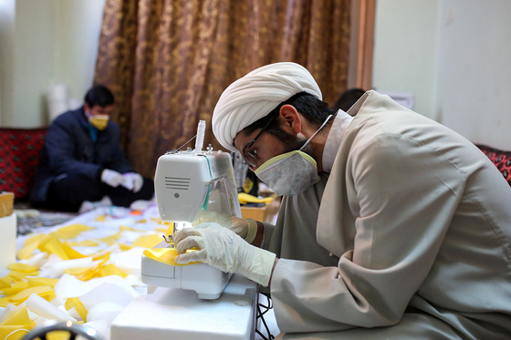 کارگاه مردمی تولید ماسک در شهرک طرق