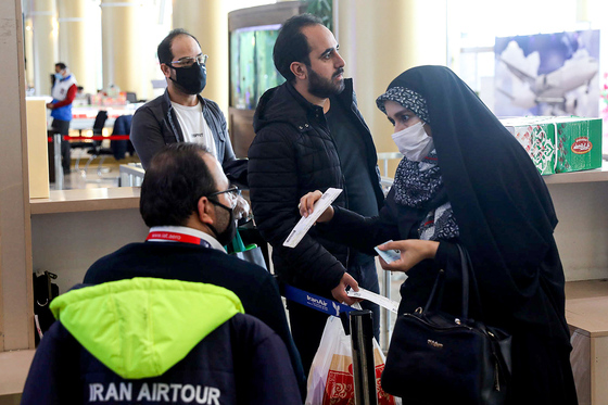 عملیات ضدعفونی و گندزدایی فرودگاه شهید هاشمی نژاد 