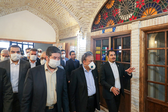 بازدید استاندار خراسان رضوی از روند عملیاتی پروژه پدیده شاندیز