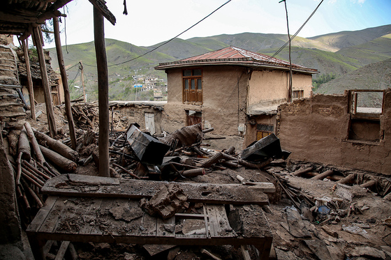 آغاز تخریب بافت تاریخی روستای کنگ
