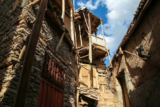 آغاز تخریب بافت تاریخی روستای کنگ