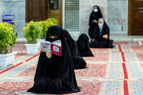 آیین شکرانه خدمت به مناسبت بازگشایی حرم مطهر رضوی