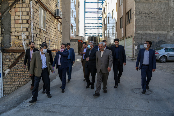 بازدید دادستان مشهد و مديركل راه و شهرسازی استان از اراضی  دارای پرونده قضايی