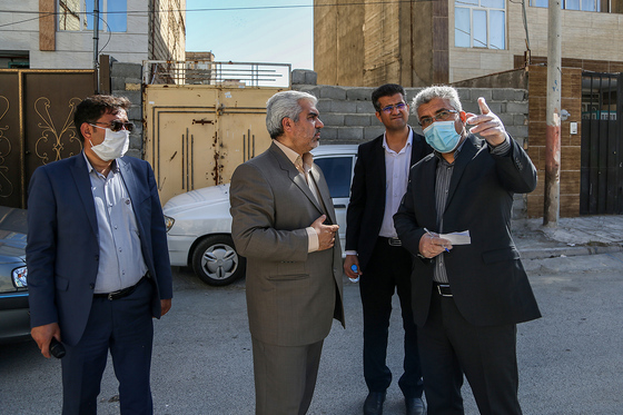 بازدید دادستان مشهد و مديركل راه و شهرسازی استان از اراضی  دارای پرونده قضايی