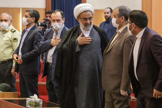  تکریم و معارفه ی آقای ارجائی مدیرکل ستاد اجرایی فرمان امام(ره)