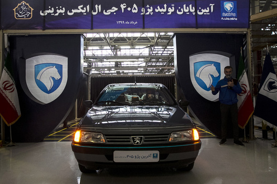 توقف تولید پژو ۴۰۵ GLX بنزینی در ایران خودرو خراسان