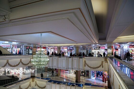 مجتمع زیست خاور واقع در میدان شریعتی مشهد