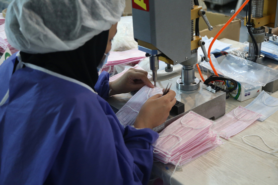 خط تولید کارخانه ماسک در مشهد