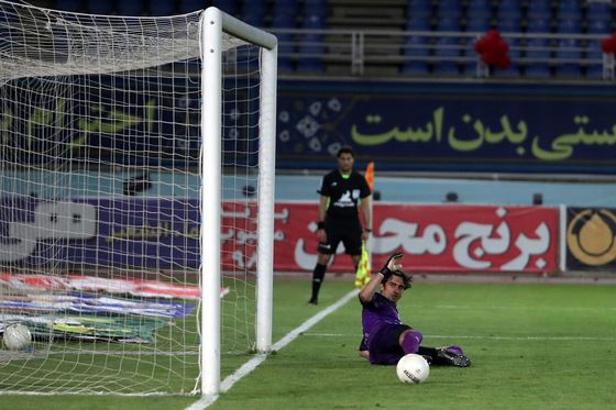 لیگ برتر فوتبال/مسابقه شهر خودرو مشهد و استقلال تهران