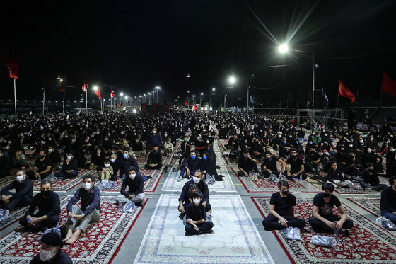 عزاداری شب چهارم محرم در کوه پارک مشهد