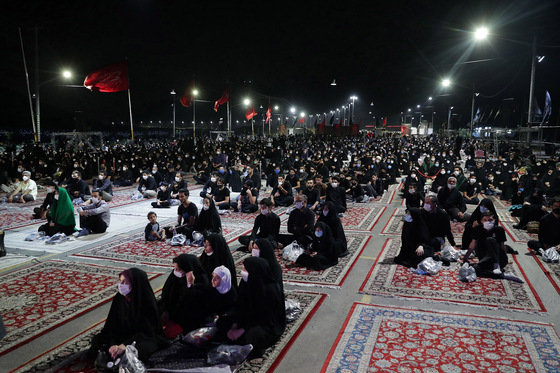 عزاداری شب چهارم محرم در کوه پارک مشهد