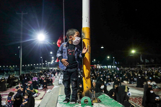 عزاداری شب چهارم محرم در کوه پارک مشهد