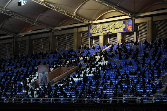 مراسم عزاداری شب عاشورا در ورزشگاه امام رضا (ع)