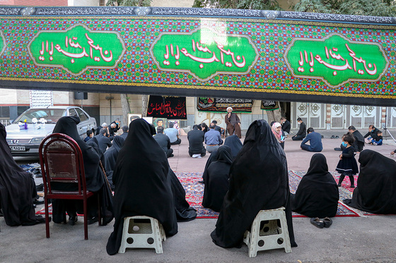  برپایی مجالس روضه مقابل منازل خانواده شهدا