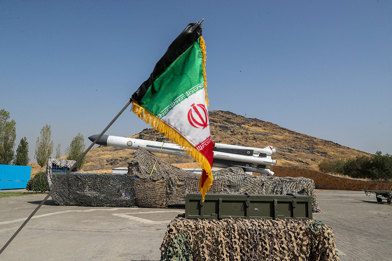 افتتاح نمایشگاه دستاورد‌های استانی دفاع مقدس در مشهد