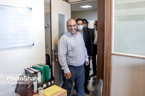 بازدید شهردار مشهد از روزنامه شهرآرا