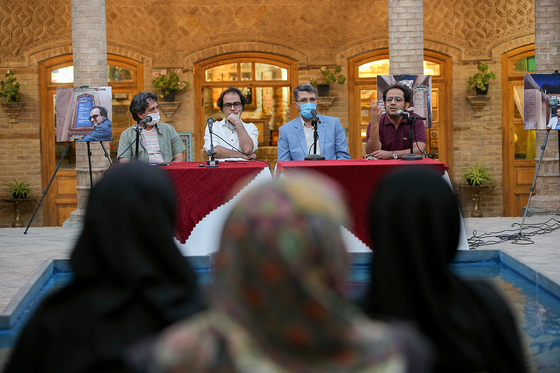 نشست تخصصی «ادبیات در آیینه شهر»