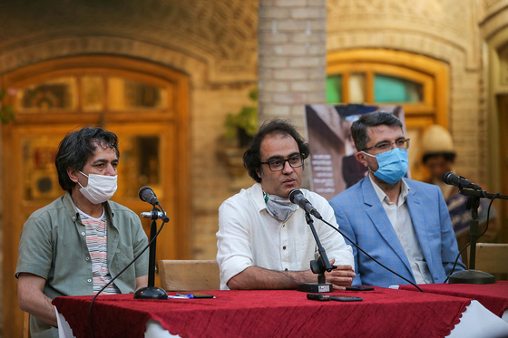 نشست تخصصی «ادبیات در آیینه شهر»