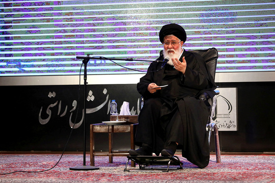 دیدار آیت الله علم الهدی با دانشجویان و تشکل های دانشجویی