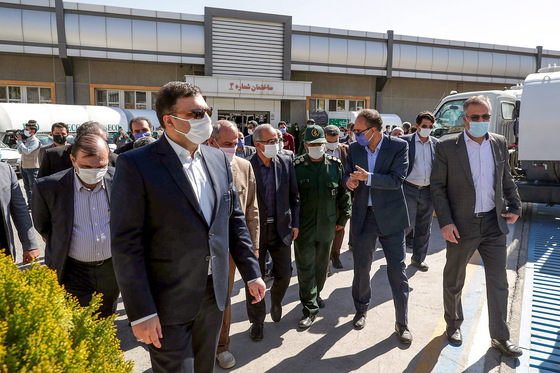 رونمایی از طرح جمع آوری پسماندهای بازیافتی و ٣٣ دستگاه خودرو خدمات شهری