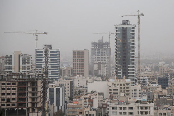 آسمان مشهد در وضعیت هشدار