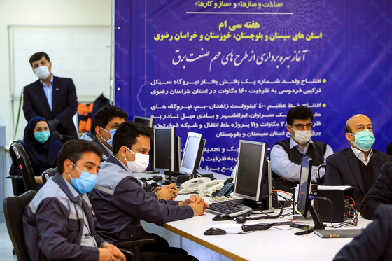 افتتاح ویدئو کنفرانسی نخستین واحد بخار نیروگاه فردوسی مشهد توسط رئیس جمهور