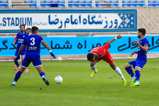 لیگ برتر فوتبال/ مسابقه شهر خودرو مشهد و استقلال تهران