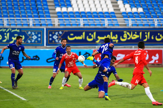 لیگ برتر فوتبال/ مسابقه شهر خودرو مشهد و استقلال تهران
