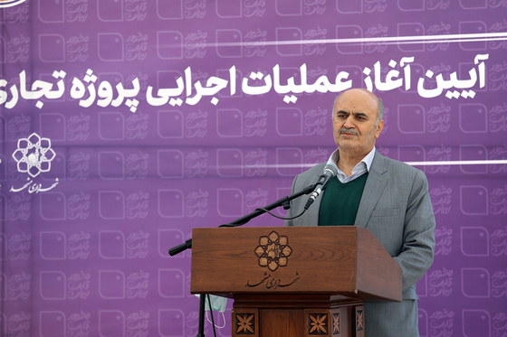 آغاز عملیات اجرایی پارکینگ عمومی توحید و تکمیل پارکینگ هشت آباد 