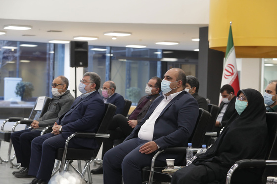 افتتاح کارخانه نوآوری مشهد در ارتباط ویدئوکنفرانسی با رییس جمهور