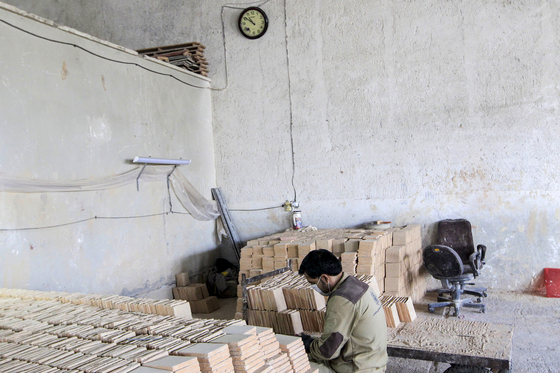 کارخانه کاشی سنتی قدس رضوی