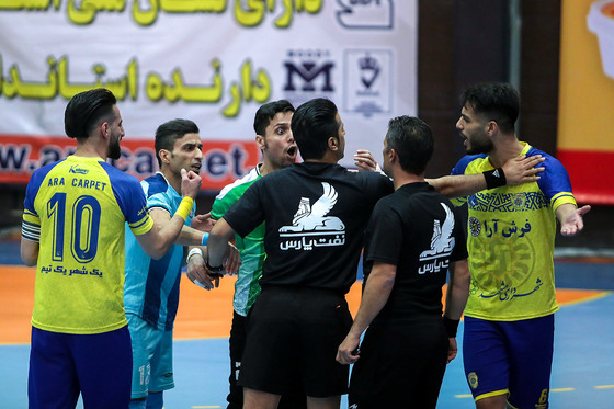 لیگ برتر فوتسال/ مسابقه فرش آرا مشهد و راگای تهران