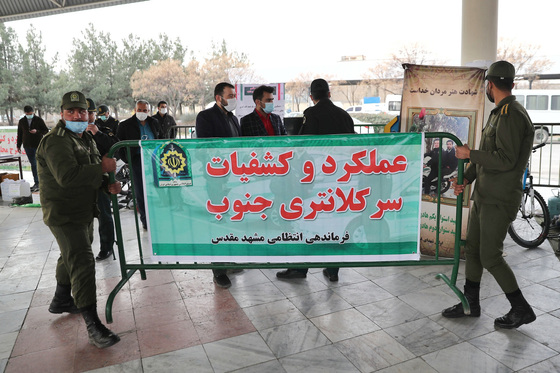 نمایشگاه کشفیات پلیس مشهد در جریان اجرای دهمین مرحله از طرح ثامن