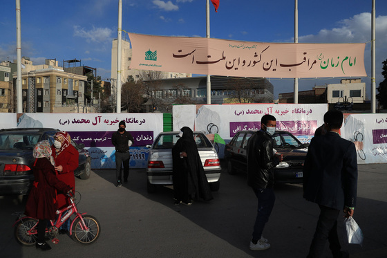 فضاسازي مشهد الرضا (ع) به مناسبت میلاد صاحب‌الزمان (عج)