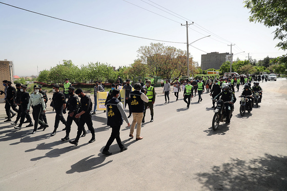 گرداندن حادثه‌آفرینان چهارشنبه‌سوری در سطح شهر