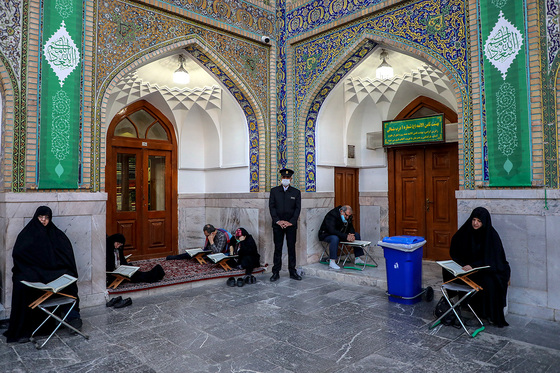 محفل بزرگ قرائت قرآن در حرم مطهر رضوی