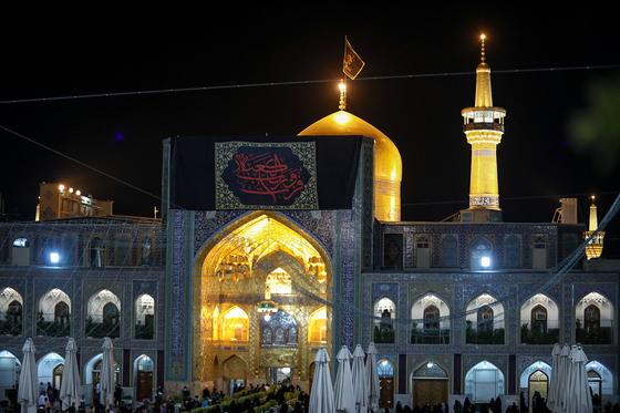 مراسم احیاء شب 19 ماه مبارک رمضان در حرم مطهر رضوی