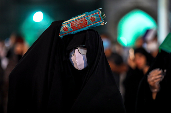 مراسم احیاء شب 19 ماه مبارک رمضان در حرم مطهر رضوی