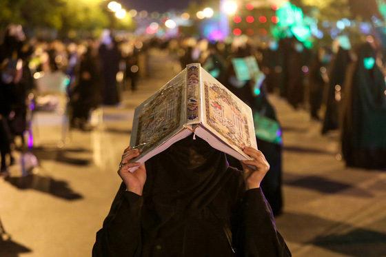 مراسم احیاء شب بیست و یک رمضان در بلوار امامت مشهد