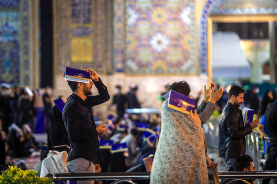 مراسم احیاء شب 21 ماه مبارک رمضان در حرم مطهر رضوی